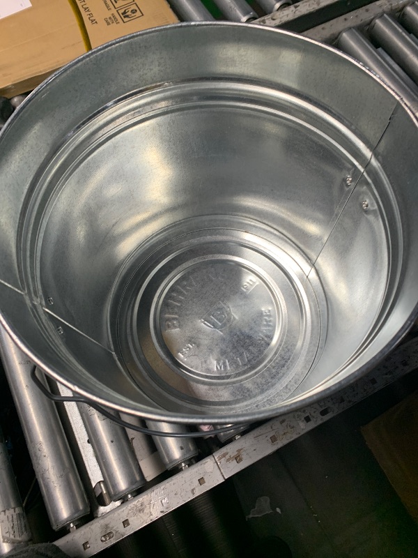 Photo 1 of ***Missing Lid***
Behrens 6 Gallon Rust Proof Galvanized Steel Locking Lid Dry Storage Recyclable Trash Can for Outdoor and Indoor Storage and Waste Disposal