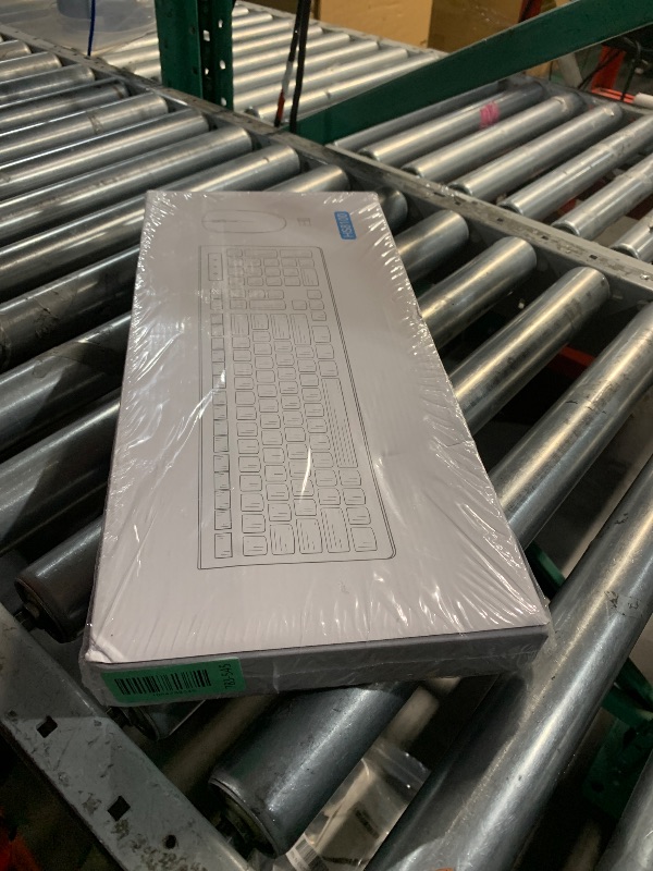 Photo 1 of ***FACTORY SEALED***Wireless Keyboard and Mouse Combo, Full-Sized Wireless Keyboard and Adjustable DPI Mouse, 2.4GHz USB Receiver, Silent Keyboard and Mouse for PC, Windows, MAC, Desktop, Laptop (Avocado Green)