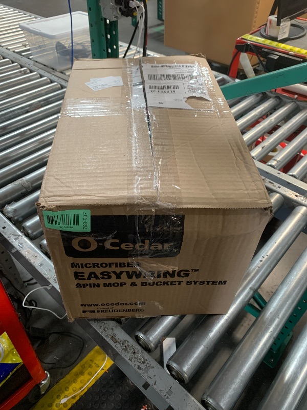 Photo 1 of ***MISSING PARTS***
PEDAL BROKEN*****
O-Cedar EasyWring Microfiber Spin Mop, Bucket Floor Cleaning System, Red, Gray, Standard