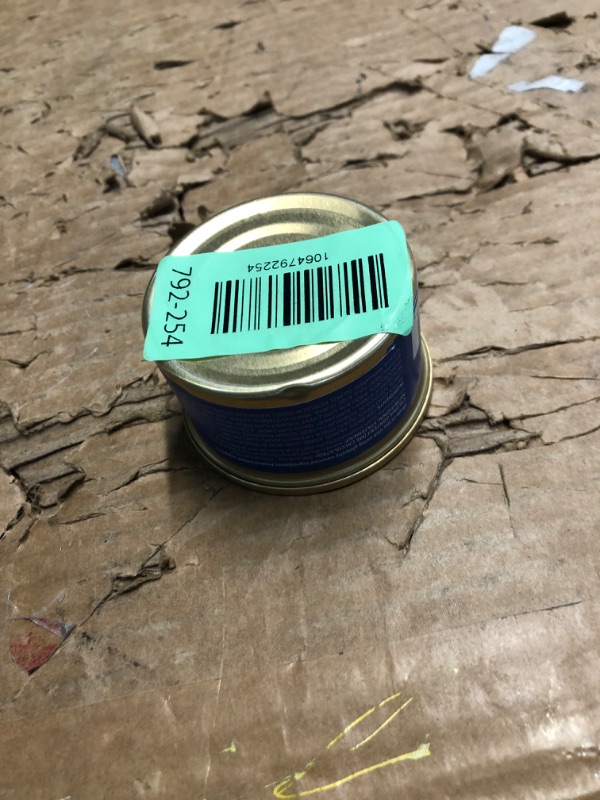Photo 1 of ***EXPIRATION:9/28/28*** Amazon Brand - Wonder Bound Canned Wet Cat Food (Salmon Recipe in Gravy), No Artificial Flavors, Adult Recipe, 3 Ounce (Pack of 24)