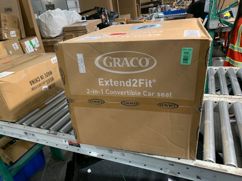 Photo 1 of Graco Extend2Fit Convertible Baby Car Seat, Rear and Forward Facing, Adjustable Extension Panel for Extra Legroom, Gotham