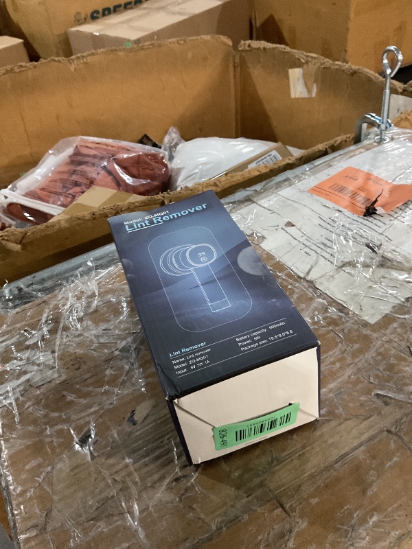 Photo 1 of ***(PARTS ONLY/ NON FUNCTIONAL)***Electric Lint Remover with LED Display, Rechargeable Fabric Shaver, Lint Shaver, 6-Blade, 3-Speed Defuzzer Remove Fuzz, Pills for Clothes, Upholstery, Furniture