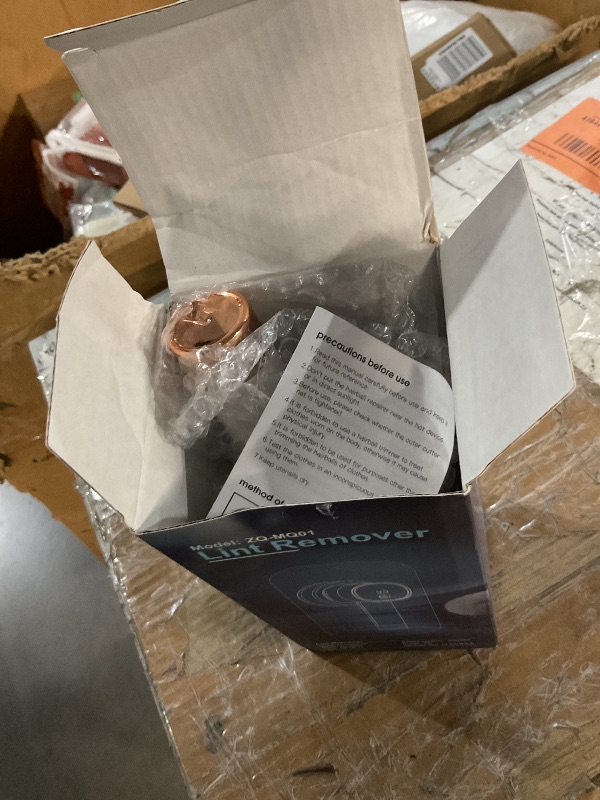 Photo 1 of ***(PARTS ONLY/ NON FUNCTIONAL)***Electric Lint Remover with LED Display, Rechargeable Fabric Shaver, Lint Shaver, 6-Blade, 3-Speed Defuzzer Remove Fuzz, Pills for Clothes, Upholstery, Furniture