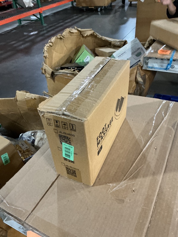 Photo 1 of ***(MISSING POWER CORD/ UNABLE TO TEST ITEM)***Foot Massager with Heat, with 3 Intensity Levels Shiatsu Kneading,with Massage Roller,Dual-Frequency Red Light 107.6°F Constant Temperature,Ideal for Feet Care and Pain Relief at Home, Office? (Green)