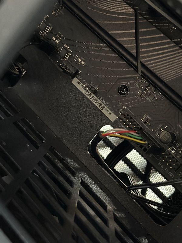 Photo 1 of ***PARTS ONLY***ZOTAC MEK Computer Gaming PC Enhanced with NVIDIA GeForce RTX 5090, AMD Ryzen 7 9700X 5.5GHz, 32GB DDR5 RGB, 2TB NVME M.2 SSD, 1300W 80+ Gold Power Supply