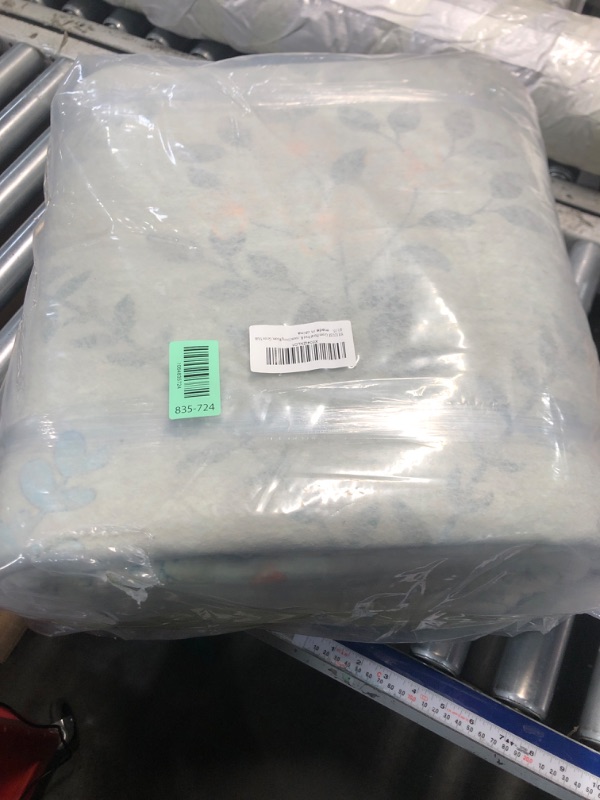 Photo 1 of ***FACTORY SEALED*** YIHOUSE Green Floral Print Rugs, Moroccan Trellis 9x12 Washable Large Rug, Modern Pastel Non Slip Ultra-Thin Area Rug for Classroom, Nursery Playroom,Dorm,Bedroom,Living Room, Green Multi