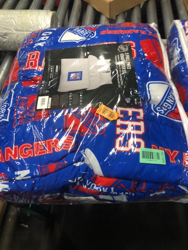 Photo 1 of ***FACTORY SEALED*** FOCO New York Rangers NHL Team Color Bed in a Bag Comforter Bedding 5 Piece Set - Full