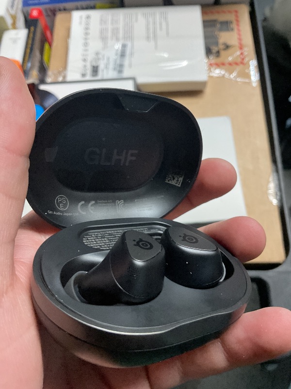 Photo 4 of SteelSeries Arctis GameBuds for Xbox/PC/PS5/Switch/Mobile — Quick-Switch 2.4GHz+Bluetooth 5.3 — Active Noise Cancelling — Mobile App — Water Resistant IP55 — 40H Battery with Qi Charging Case - Black