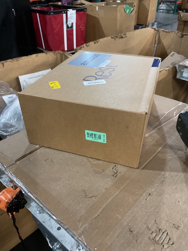 Photo 1 of * factory sealed *
REST® Evercool® Cooling Comforter, King/Cali King, Blanket for Hot Sleepers, All Season Bedding to Keep Cool for Night Sweats, Breathable Lightweight Duvet, 106x90 Inches, Arctic White