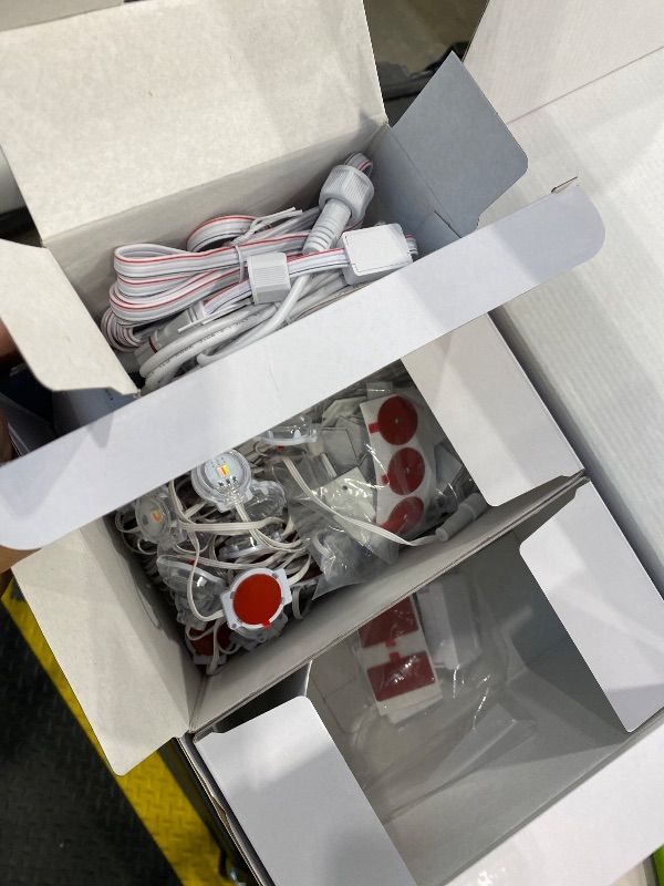 Photo 1 of *UNTESTED*
ASAHOM AI Permanent Outdoor Lights S107B, 100FT with 72 RGBCW LED Lights, 30,000 Lighting Effect, Controller with Dual Output, Extend to 800FT, Cuttable for House Outdoor Decor Daily Lighting, White