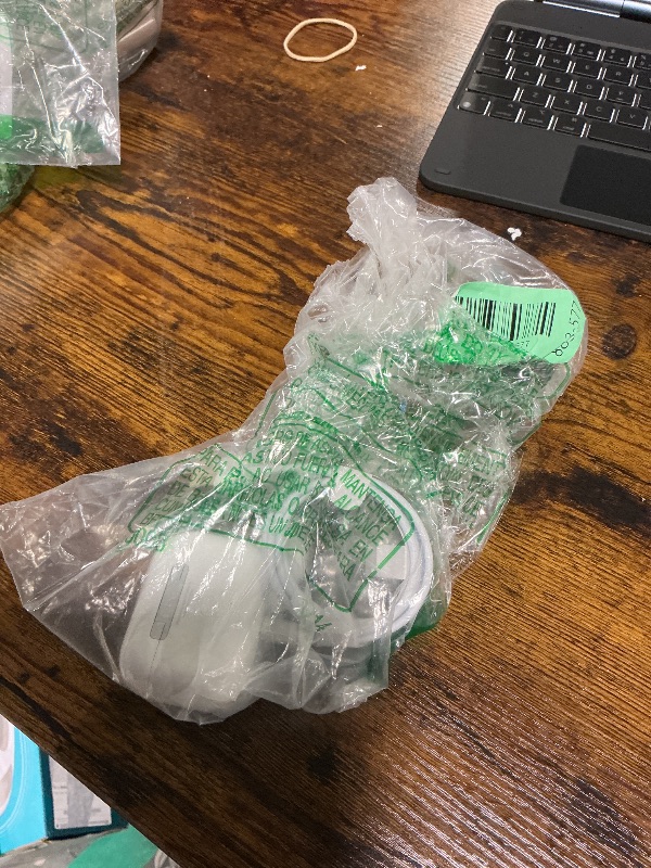 Photo 1 of ****UNKNOWN WHICH AIRPODS** Apple AirPods Pro 3 Wireless Earbuds, Active Noise Cancellation, Live Translation, Heart Rate Sensing,Hearing Aid Feature,Bluetooth Headphones,Spatial Audio, High-Fidelity Sound, USB-C Charging, White