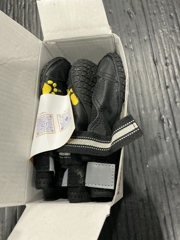 Photo 1 of *USED*
QUMY Dog Shoes for Large Dogs, Medium Dog Boots & Paw Protectors for Winter Snowy Day, Summer Hot Pavement, Water-Resistant in Rainy Weather, Outdoor Walking, Indoor Hardfloors Skid-Resistant Sole