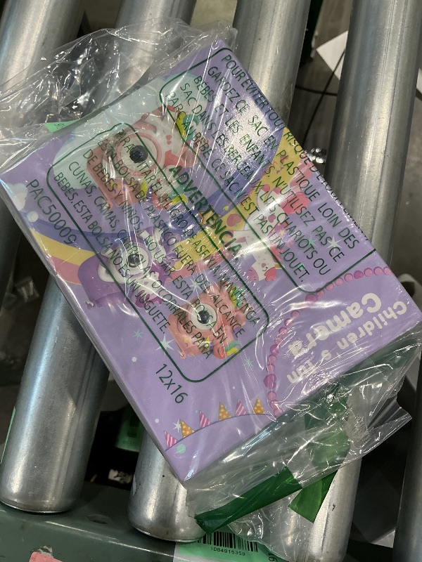 Photo 1 of ***MISSING ACCESSORIES*** Kids Camera for 3-8 Years Old Toddlers Childrens Boys Girls Selfie Camera 20 MP HD 1080P IPS Screen Dual Digital Toy Camera for Kids Christmas Birthday Gifts with 32Gb Card