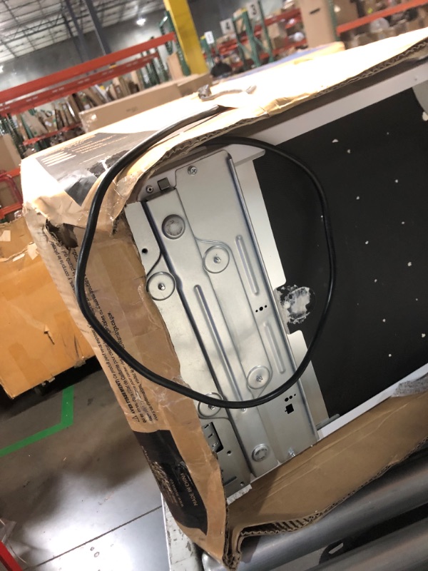 Photo 1 of ***PARTIAL SET - PRICE ADJUSTED***
Midea MERC04C4BAWW Chest Freezer, 3.5 Cubic Feet Freezer With Removable Basket, Interior LED Light, Adjustable Temperature, For Kitchen Apartment Office, White