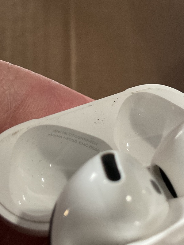 Photo 1 of ***(PARTS ONLY/ NON Functional)***Apple AirPods 4 with Active Noise Cancellation (Renewed)