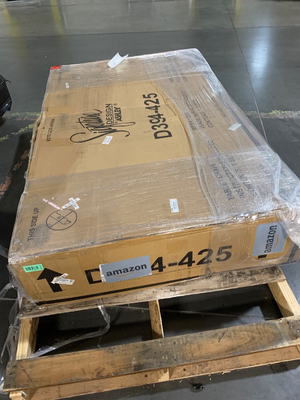 Photo 1 of **************TABLE IS BENT IN THE MIDDLE AND UNUSABLE, CHAIRS STILL GOOD************
Signature Design by Ashley Skempton Cottage Dining 7 Piece Set – Rectangular Table & 6 Upholstered Chairs | Coastal Chic Meets Farmhouse, Whitewash