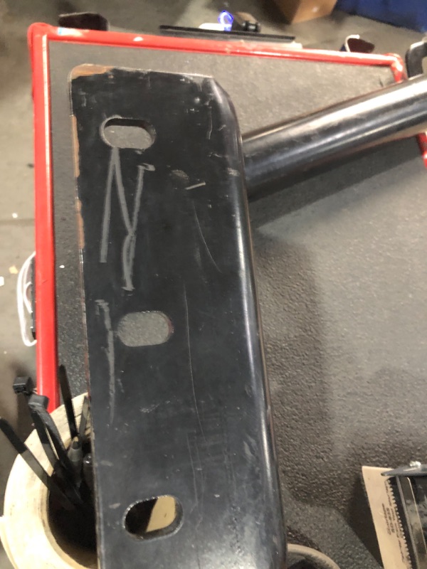 Photo 1 of *** Vehicle Unknown ***
Draw-Tite Class 3 Trailer Hitch, 2 Inch Square Receiver