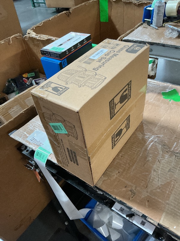 Photo 1 of (MISSING ONE) M MCIRCO 6 Pcs Glass Measuring Cups with Lids Set, 1-Cup, 2-Cup, 4-Cup Measuring Jugs with Handle, Nesting Liquid Measuring Cups for Kitchen