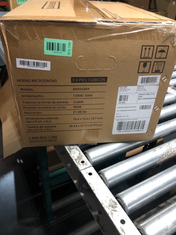 Photo 1 of ***FACTORY SEALED*** BLACK+DECKER Digital Microwave Oven with Turntable Push-Button Door, Child Safety Lock, Stainless Steel, 0.9 Cu Ft