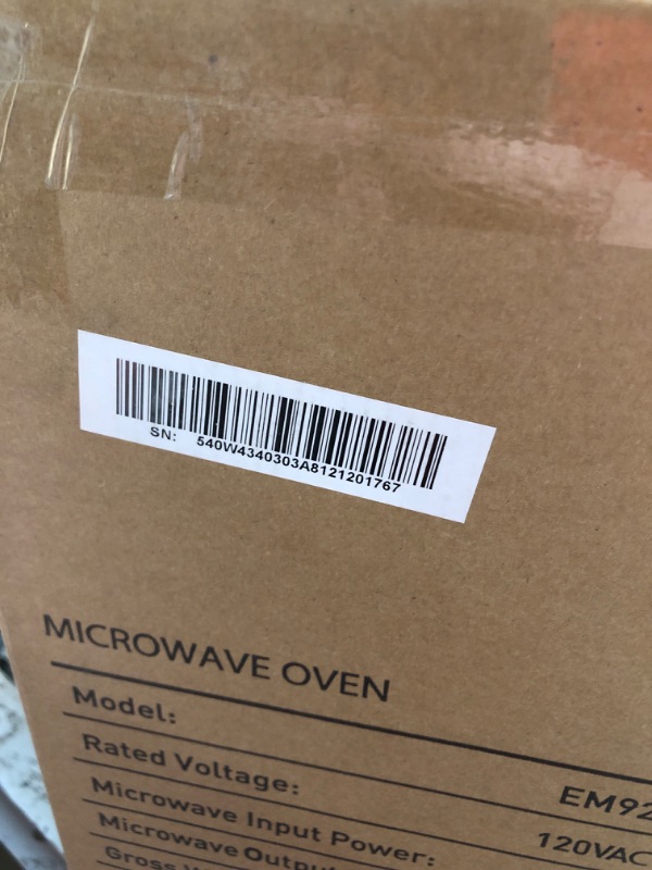 Photo 1 of ***FACTORY SEALED*** BLACK+DECKER Digital Microwave Oven with Turntable Push-Button Door, Child Safety Lock, Stainless Steel, 0.9 Cu Ft