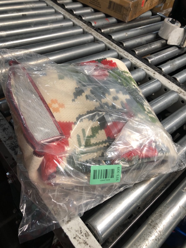 Photo 1 of jinchan Knit-Look Christmas Rug 3x5 for Entryway Kitchen Beige Red Indoor Holiday for Bedroom Jingle Wreath Winter Xmas Garland Decor for Living Room Bathroom Washable Non Slip Decorative Floor Carpet