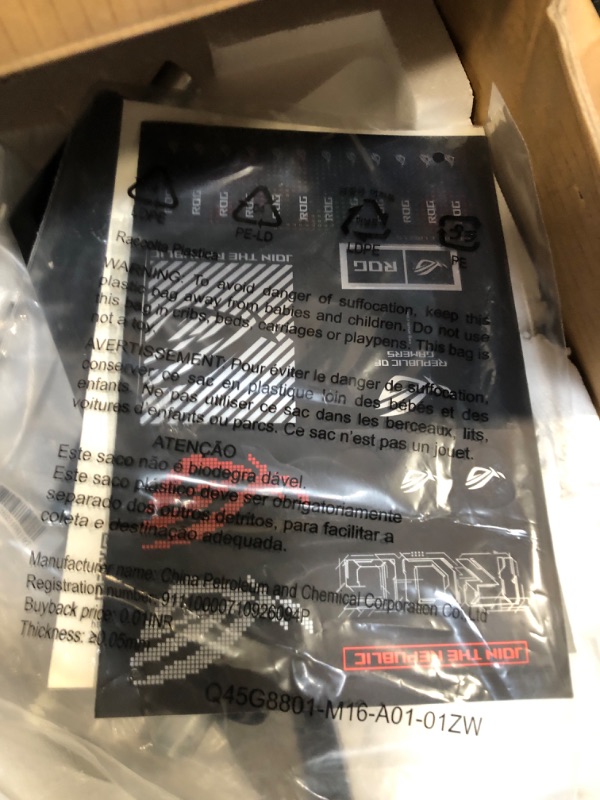 Photo 1 of ***DOSENT TURN ON***CAN BE USED FOR PARTS****ASUS ROG Strix 27” 4K HDR400 USB-C Gaming Monitor(XG27UCS)–UHD (3840 x 2160), 160Hz, 1ms, Fast IPS,130% sRGB,Extreme Low Motion Blur Sync, G-Sync Compatible, DisplayWidget, Tripod socket, 3yr warranty