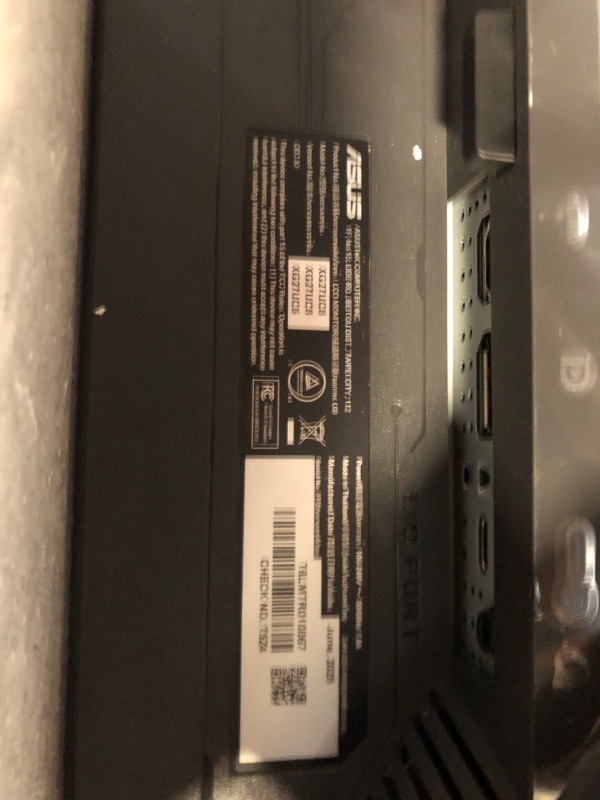 Photo 1 of ***DOSENT TURN ON***CAN BE USED FOR PARTS****ASUS ROG Strix 27” 4K HDR400 USB-C Gaming Monitor(XG27UCS)–UHD (3840 x 2160), 160Hz, 1ms, Fast IPS,130% sRGB,Extreme Low Motion Blur Sync, G-Sync Compatible, DisplayWidget, Tripod socket, 3yr warranty