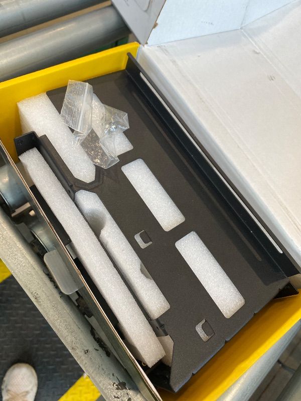 Photo 1 of *UNTESTED*
EZDIY-FAB PCIe 4.0 GPU Mount Bracket Graphic Card Holder Multi-Angle Adjustment, Video Card VGA Support Kit with PCIe 4.0 X16 Gen4 17cm/6.69in Riser Cable - Black