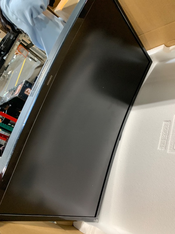 Photo 1 of *UNTESTED*
SAMSUNG 24" Essential S3 (S36GD) Series FHD 1800R Curved Computer Monitor, 100Hz, Game Mode, Advanced Eye Comfort, HDMI and D-sub Ports, LS24D366GANXZA