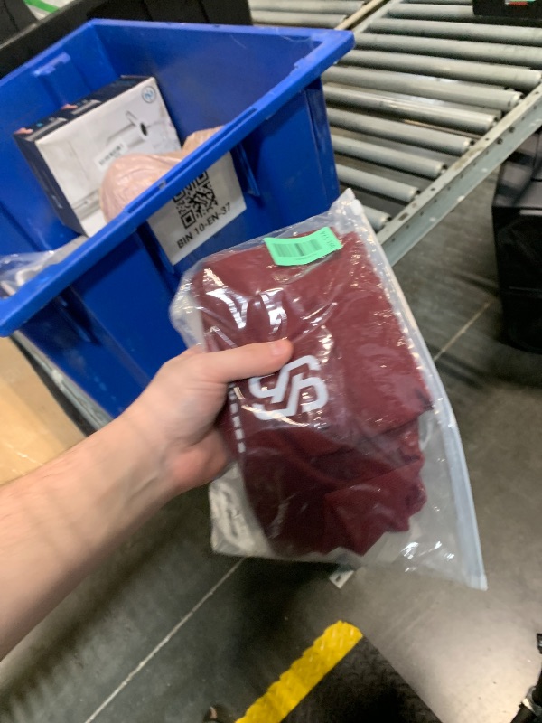 Photo 1 of *PARTIAL SET*
SUUKSESS Women 2 Piece Workout Sets Hidden Scrunch Hip Lifting Seamless Leggings Long Sleeve Yoga Crop Tops High Waisted Yoga Pants Tracksuits (Wine Red, M)