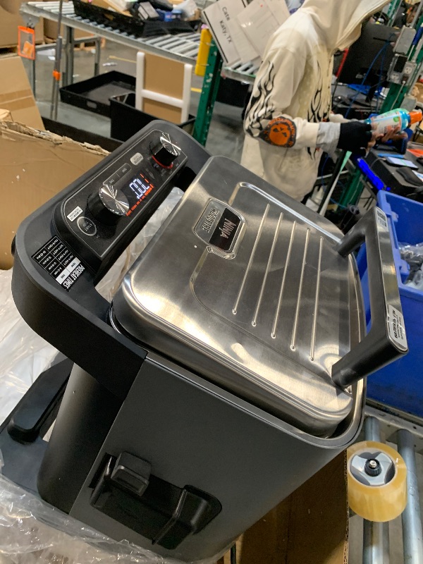 Photo 1 of *MINOR DAMAGE - USED*
Ninja Woodfire Outdoor Pizza Oven, 8-in-1 Portable Electric Roaster Oven, Heats up to 700°F, 5 Artisan Pizza Settings, Integrated BBQ Smoker Box, Includes Flavored Wood Pellets, Terracotta Red