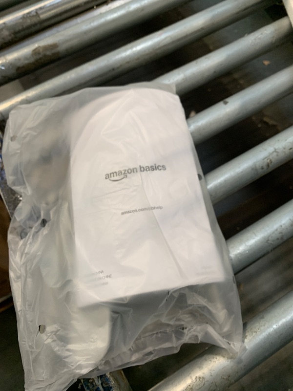 Photo 1 of *********TURNS ON PERFECTLY******* Amazon Basics 4-In-1 Portable Air Conditioner, 13500 BTU (ASHRAE), Cools Up to 550 Sqf, Portable AC with Cool/Heat/Dry (Dehumidifier)/Fan-Only Functions, Auto Mode, Sleep Mode, Timer, White