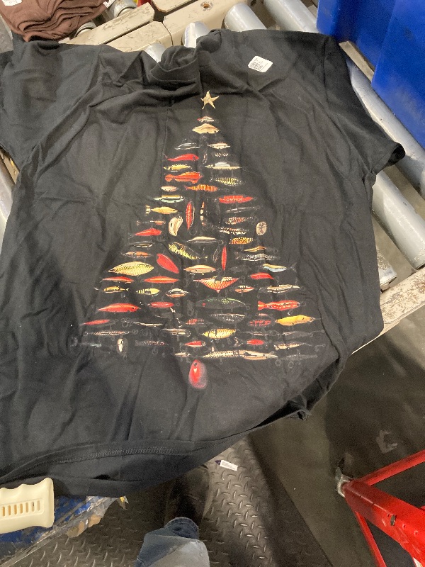 Photo 1 of 
Fishing Lure Christmas Tree Fish Fly Fisherman Ocean Sport T-Shirt size L