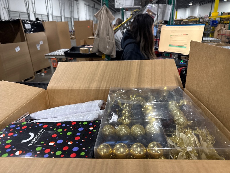 Photo 1 of *** AS IF \ FINAL - NO RETURNS *** BUNDLE BOX OF MIXED ITEMS ***