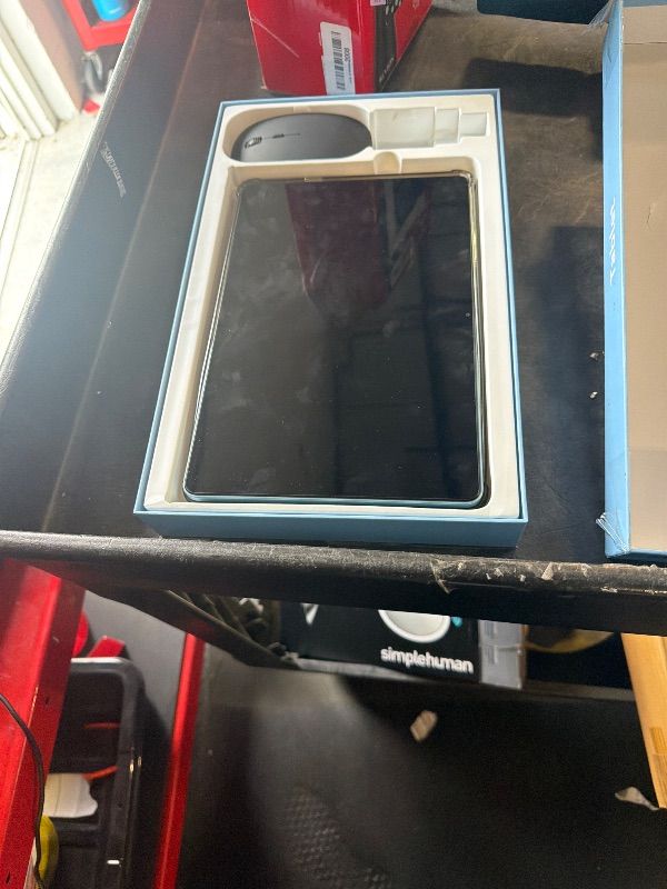 Photo 1 of **MISSING CHARGER**
COLORROOM Android 15 Tablet 11inch, Face Unlock, 18W Fast Charging, 12GB+128GB+1TB Expand, Octa-core CPU, 8000mAh Large Battery, WiFi6, Touchscreen Display, Widevine L1 Tableta, Black