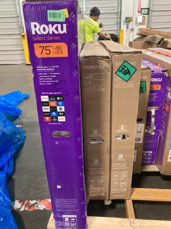 Photo 1 of ***ONLY FOR PARTS**07 TV'S DIFERENTS MODELS, UNTESTED ,**** IT IS UNKNOWN WHAT MALFUNCTION THEY HAVE***