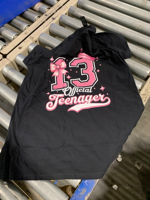 Photo 1 of  SIZE M TSHIRT 