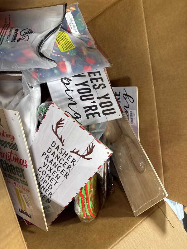 Photo 1 of ***AS IS / NO RETURNS -  FINAL SALE***
***BUNDLED BAG OF  ***
