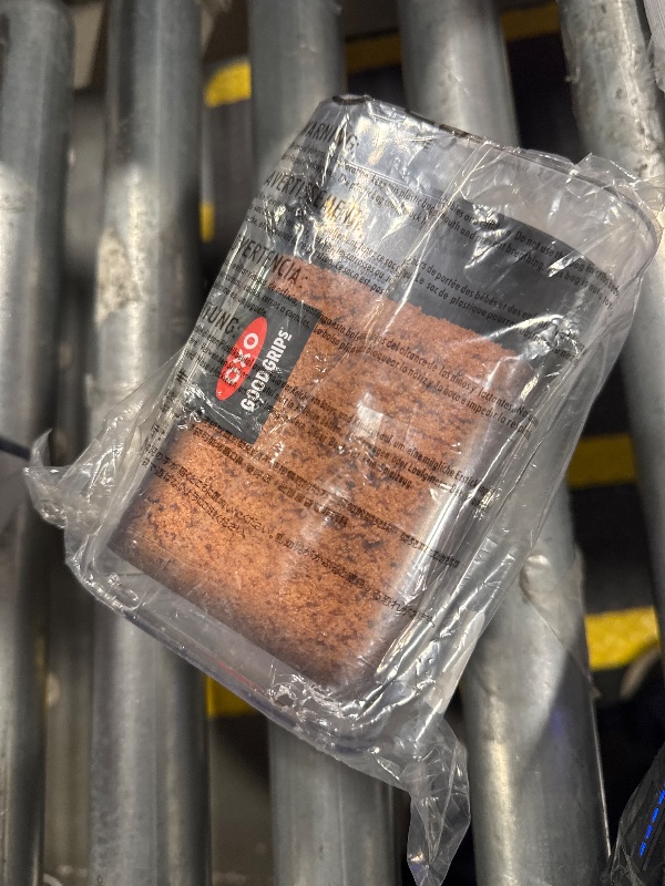 Photo 1 of ***it has no lid**** OXO Good Grips POP Container - Airtight Food Storage - Small Square Short 1.1 Qt Ideal for 1 lb of brown sugar or confectioner's sugar