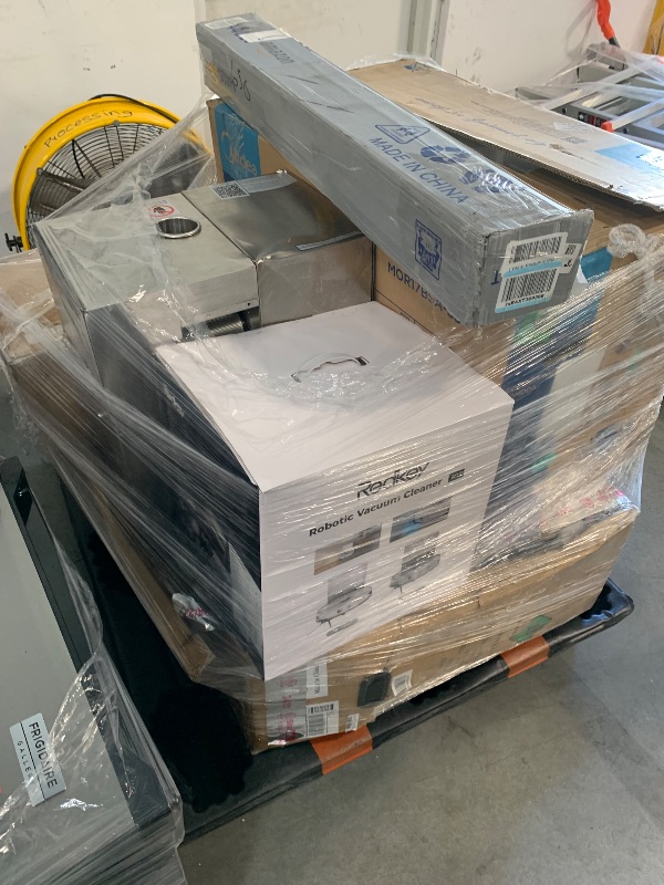 Photo 1 of **MIXED ITEMS** **NO RETURNS** **NO REFUNDS** **EVERYTHING UNTESTED** **FINAL SALE** MIXED ELECTRONICS