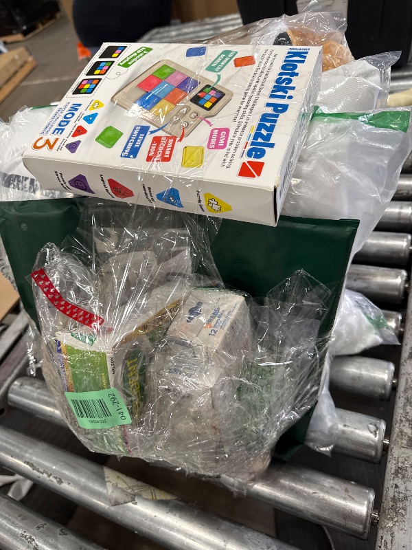 Photo 1 of ** SOLD AS IS BUNDLE OFMISCELLANEOUS AND SORTED GOODS **