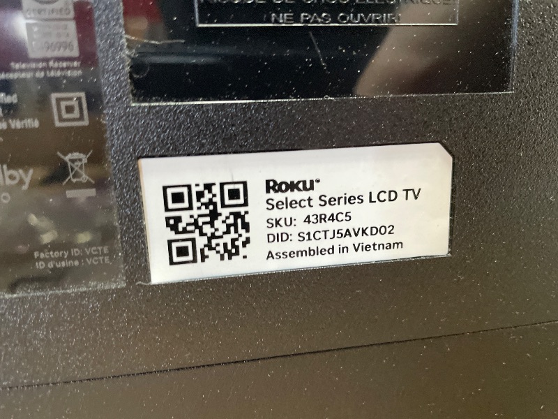 Photo 1 of **PARTS ONLT**UNFUNCTIONAL**Roku Smart TV 2025 – 43-Inch Select Series, 4K HDR TV – RokuTV with Enhanced Voice Remote – Flat Screen LED Television with Wi-Fi for Streaming Live Local News, Sports, Family Entertainment