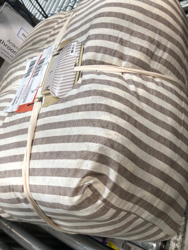 Photo 1 of (OUT PACKAGING) BEAUTIFUL BROWN AND WHITE STRIPE BED SET