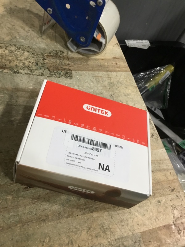 Photo 1 of *ONE MONITOR OUTPUT* Unitek HDMI KVM Switch 2 Monitors 2 Computers 4K@60Hz USB 3.0 KVM Switches Share Dual HDMI Monitors 3 USB Ports for Keyboard Mouse Hard Drives Mic Headset Ports 2 Cable DC 5V Adapter Controller