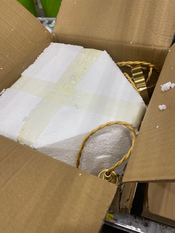 Photo 1 of ** FOR PARTS ONLY **
ESSZYIE Modern Pendant Light, Minimalist Pleated Ceramic Pendant Light, Kitchen Island Bedroom Dining Room Bar Pendant Lighting