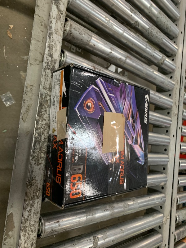 View 6 of ***MISSING HARDWARE*** MSI PRO B850-P WiFi Motherboard, ATX - Supports AMD Ryzen 9000/8000 / 7000 Processors, AM5 - DDR5 Memory Boost (8200+ MT/s OC), PCIe 5.0 x16 & 4.0 x16, M.2 Gen5, Wi-Fi 7, 5G LAN