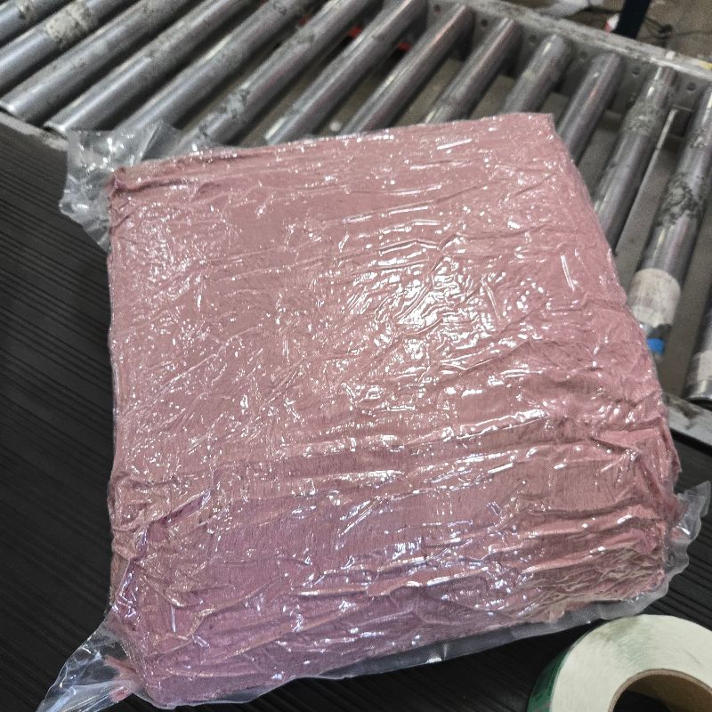 Photo 1 of 1.5ft x 1.8 Pink Blanket