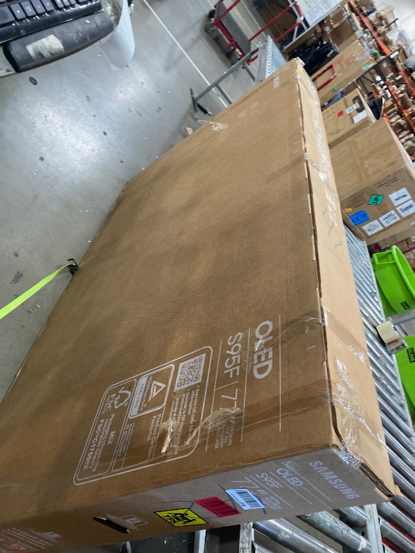 Photo 1 of ****PARTS ONLY!!!****
(scratches, used as parts//) SAMSUNG 77-Inch Class OLED S95F 4K Glare Free Smart TV (2025 Model) NQ4 AI Gen3 Processor, OLED HDR Pro, Motion Xcelerator 164Hz, Dolby Atmos, Samsung Vision AI, Alexa Built-in