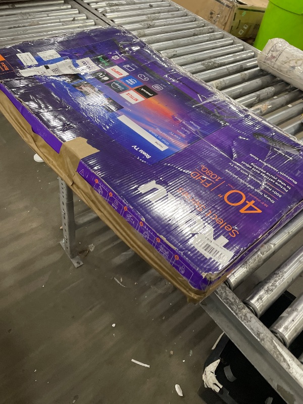 Photo 1 of ***DAMAGED** Roku Smart TV 2025 – 40-Inch Select Series, 1080p Full HD TV – Roku TV with Voice Remote – Flat Screen LED Television with Wi-Fi for Streaming Live Local News, Sports, Family Entertainment