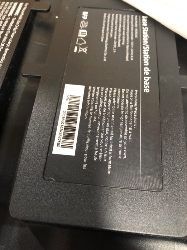 Photo 1 of ** charging base doesnt charge the robot

Mova V50 Ultra Complete Robot Vacuum and Mop Self-Cleaning, 24,000 Pa Suction, Liftable Navigation with Obstacle Overcoming and Warm Water Mopping with DuoSolution System Designed for Pets, Black